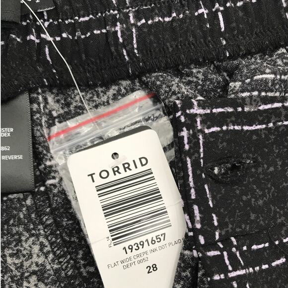 Torrid Wide Leg Crepe Ink Dot Plaid Pants Plus Size 28 - Picture 9 of 11